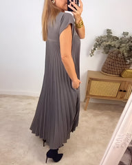 Jolijn™ | Timeless and Comfortable Dress