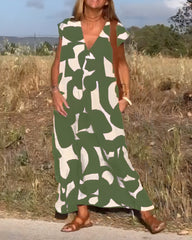 Jacqueline™ | Dress with Print and V-Neck