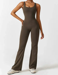 NOËLLE™ | Trendy & Flattering V-Back Jumpsuit