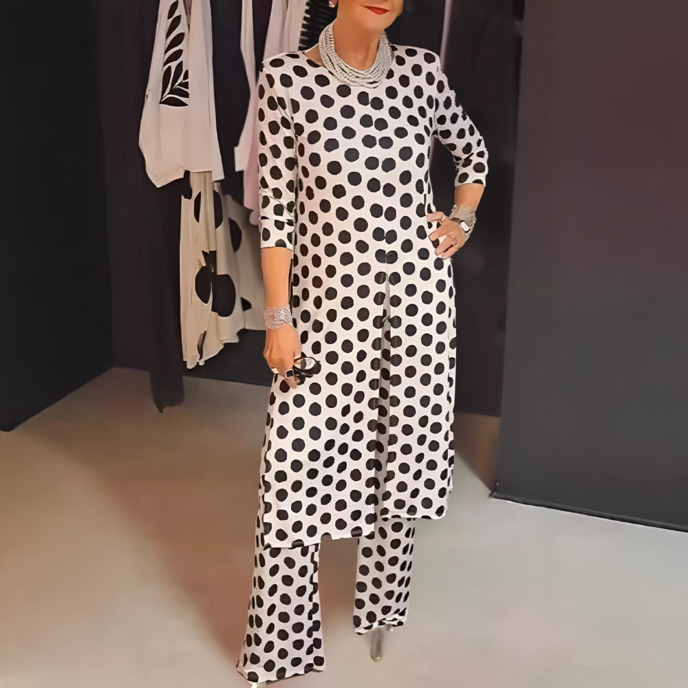Annemarie™ | Two-Piece Set with Cheerful Dots