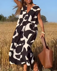 Jacqueline™ | Dress with Print and V-Neck