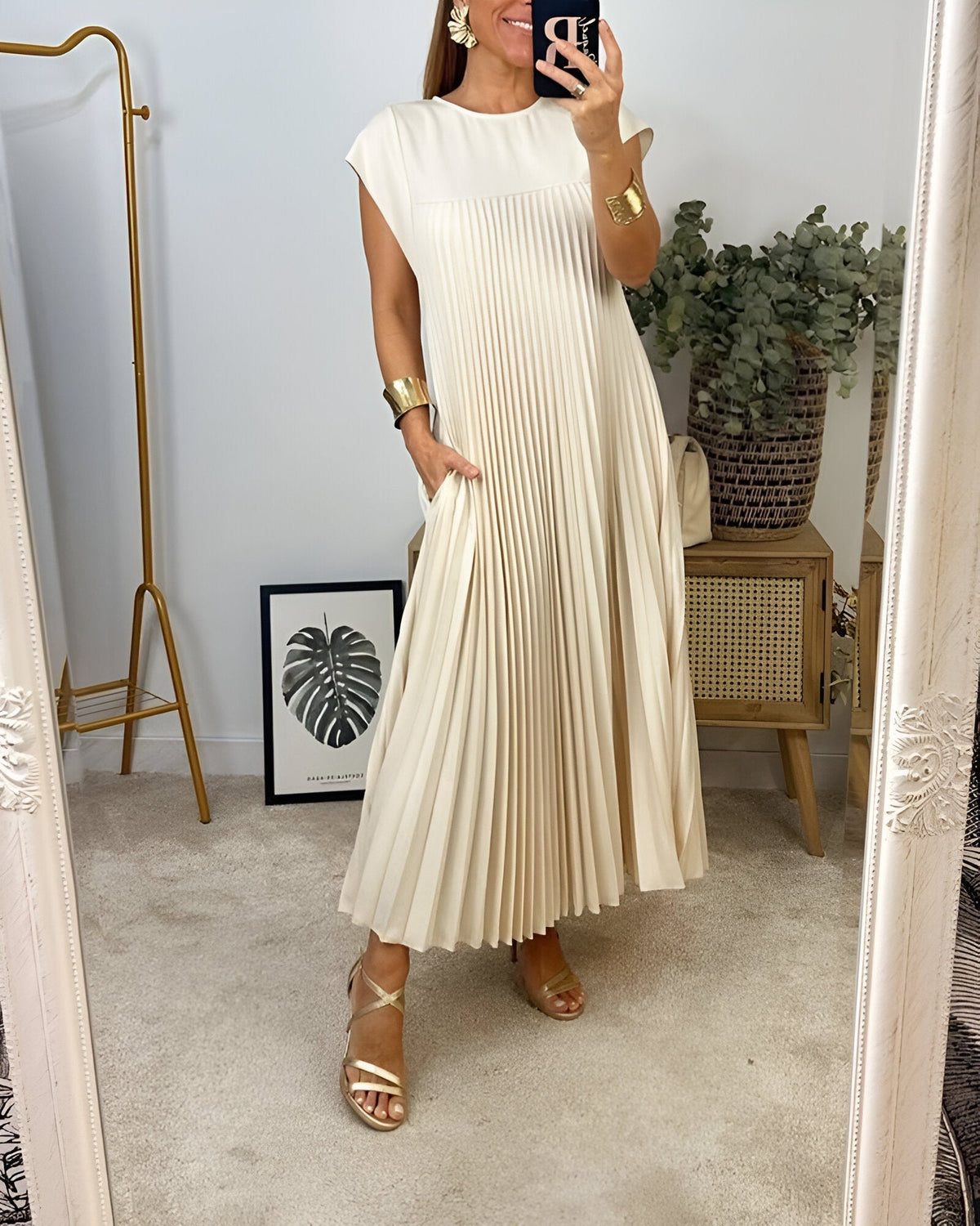 Jolijn™ | Timeless and Comfortable Dress